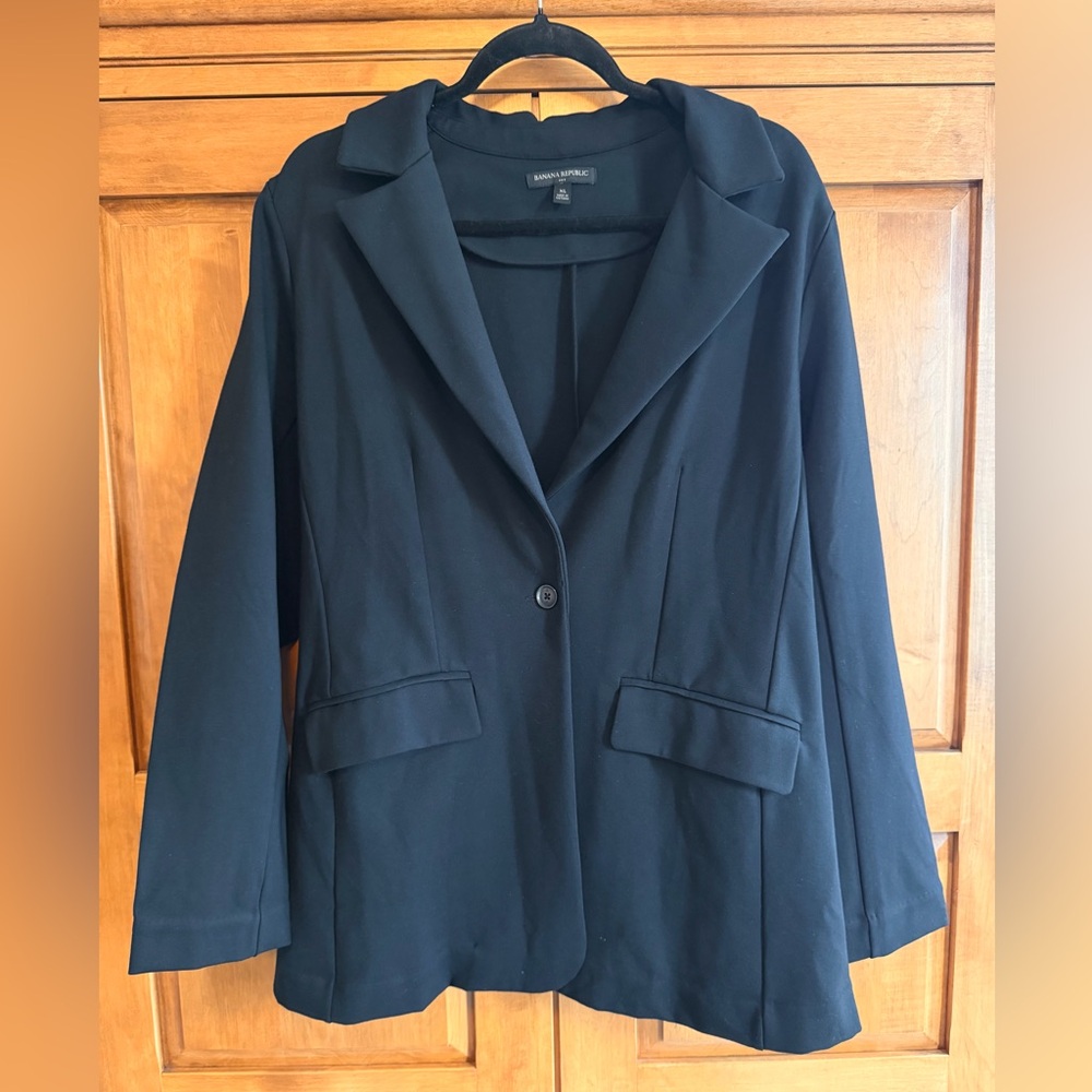 Banana Republic Factory Women's Classic Black Blazer